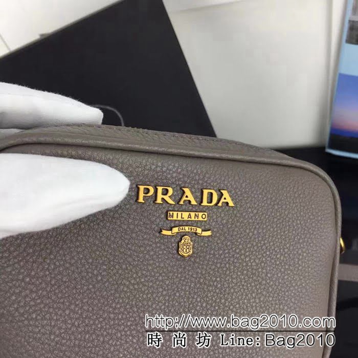 普拉達PRADA原單 原單 P家新款專櫃品質 1BH036 原廠自然摔紋牛皮 單肩斜挎包 PHY1597